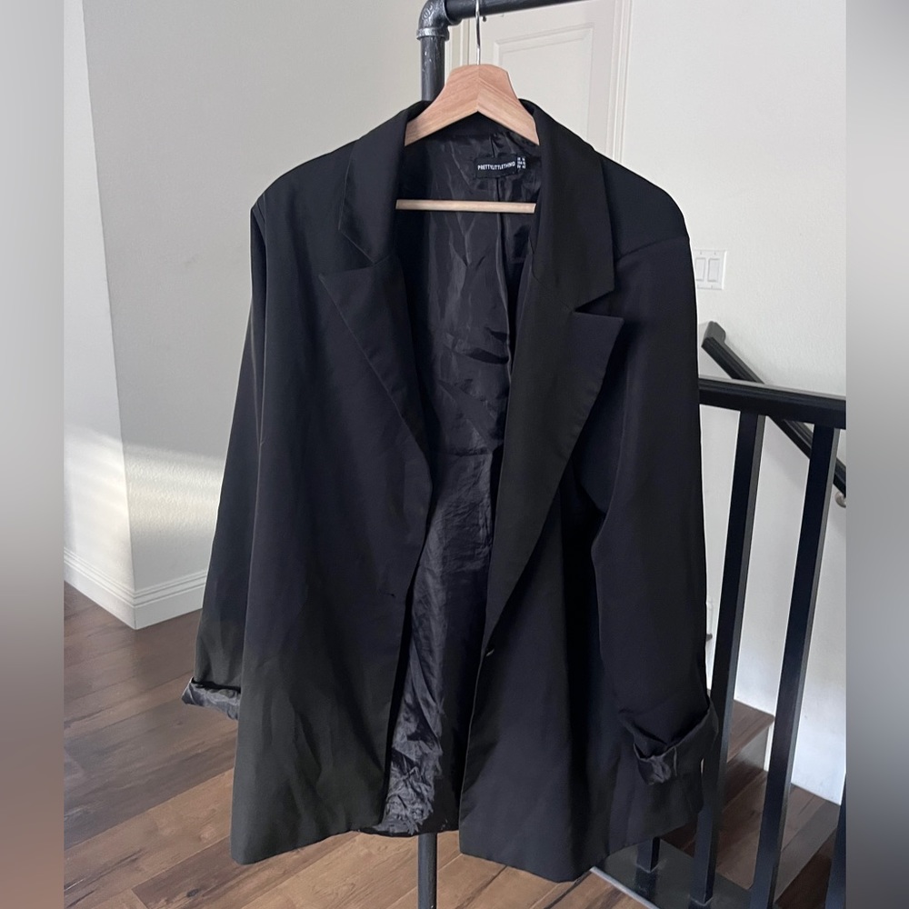 Pretty little thing blazer